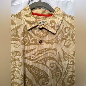 Crazy Shirts Hawaiian Shirt Men’s Medium Tan Short Sleeve Polo Polynesian Tattoo